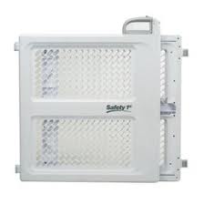 Gate (Plastic)